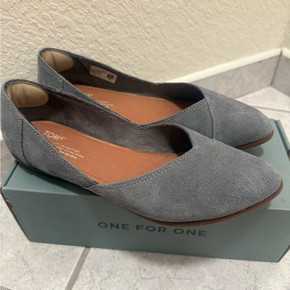 TOMS Jutti Flats in Shade Suede size 10